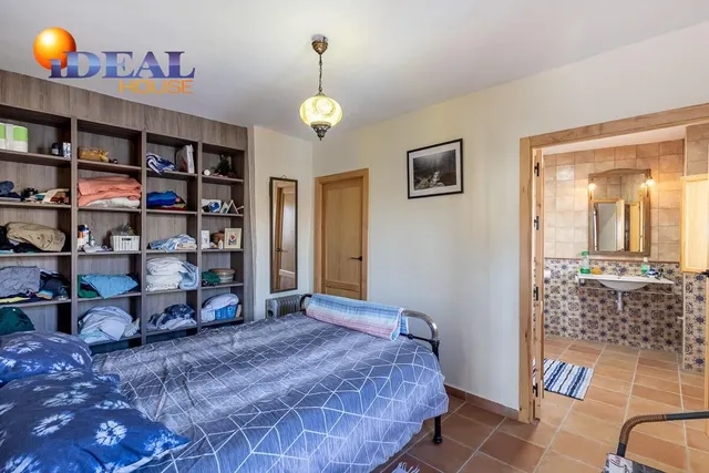 GR3929 - Alhama de Granada - Casa de pueblo reformada con patio delantero y azotea — 14