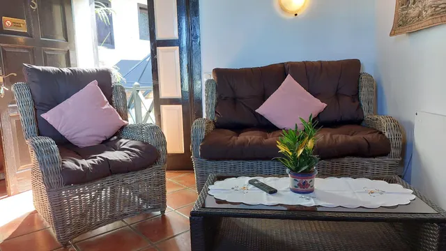 Hotel Aparthotel Boutique histórico con 12,3% de rentabilidad y licencias – Share Deal — 25
