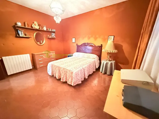 Chalet a 3km del centro de Lorca. — 34