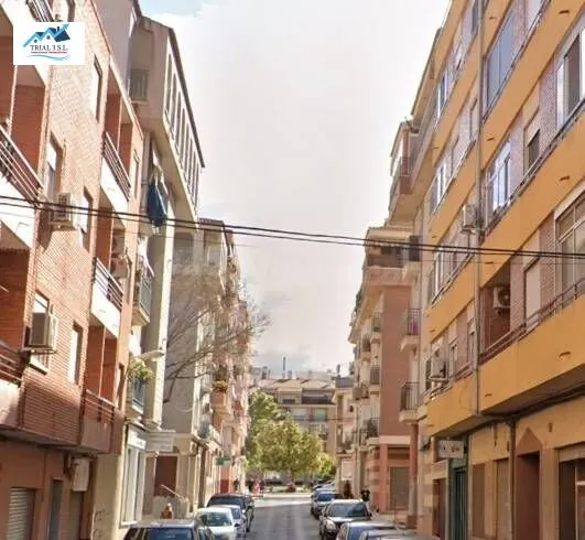 Venta de Piso en Petrer (Alicante/Alacant) — 2