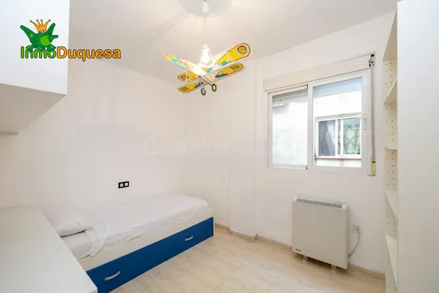 Piso de 3 dorm. en Las Gabias, con APARCAMIENTO. — 8