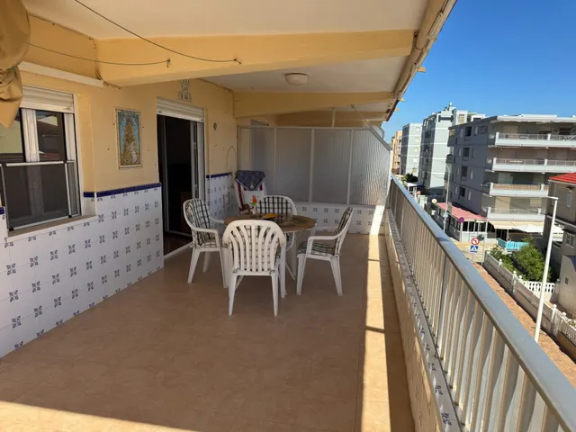 APARTAMENTO CON REFORMA INTEGRAL GRAN TERRAZA Y A ESCASOS METROS DEL MAR — 16