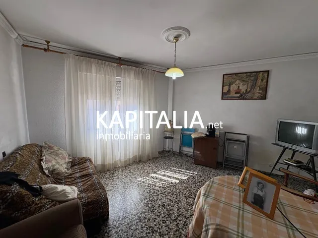 Casa en venta en Genovés, 5 habitaciones y terraza. — 6