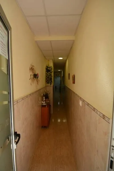 ¡¡PRECIO REBAJADO!! Local en planta baja de 87,50 m2. en Orihuela. Zona de Reyes Católicos. — 10