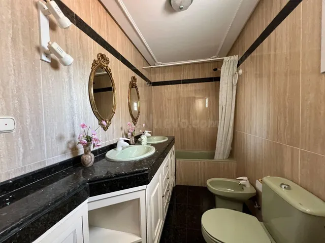CASA CHALET EN FUENGIROLA JUNTO A LA PLAZA DE TOROS — 4