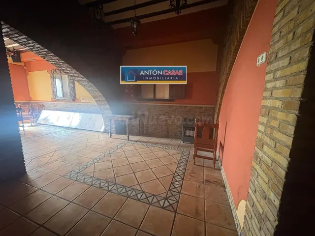 Casa 3 plantas con terraza y patio - Novelda - foto 4