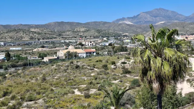 Bonito apartamento con vistas y piscina — 9