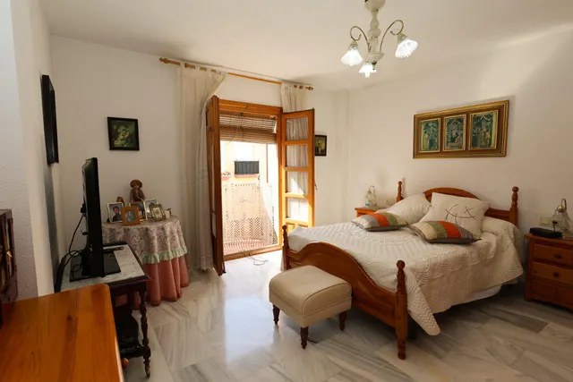 Chalet independiente con piscina en Híjar, Las Gabias — 25