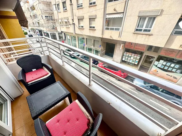 Apartamento con licencia turística de 3 dormitorios a tan solo 350 del mar — 32