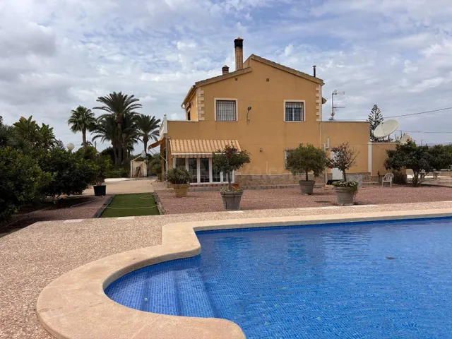 BONITO CHALET PARA VIVIR — 3