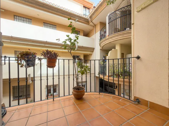 Vive a tu ritmo en Armilla. Gran piso exterior de 3 habitaci - foto 3