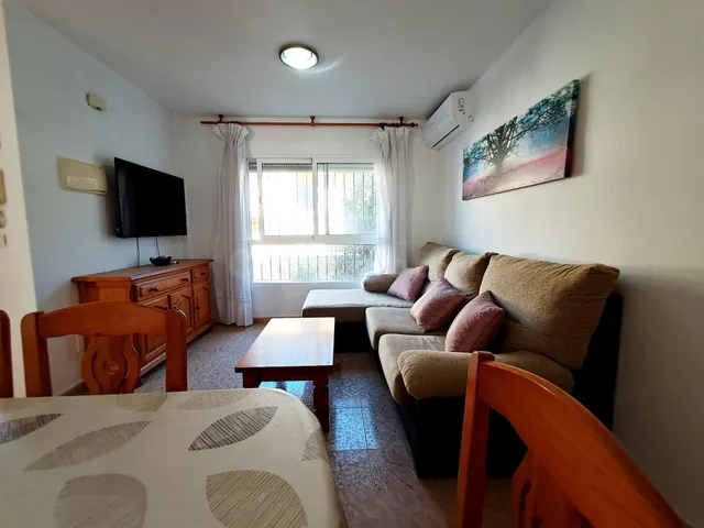 Casa adosada de 5 dormitorios en Santiago de la Ribera, a so - foto 5
