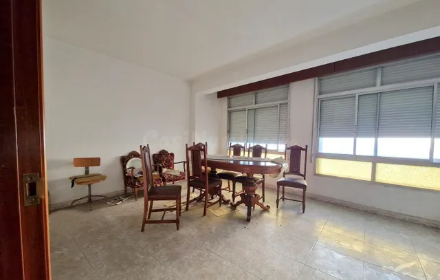 Edificio de cuatro viviendas en Venta - foto 3