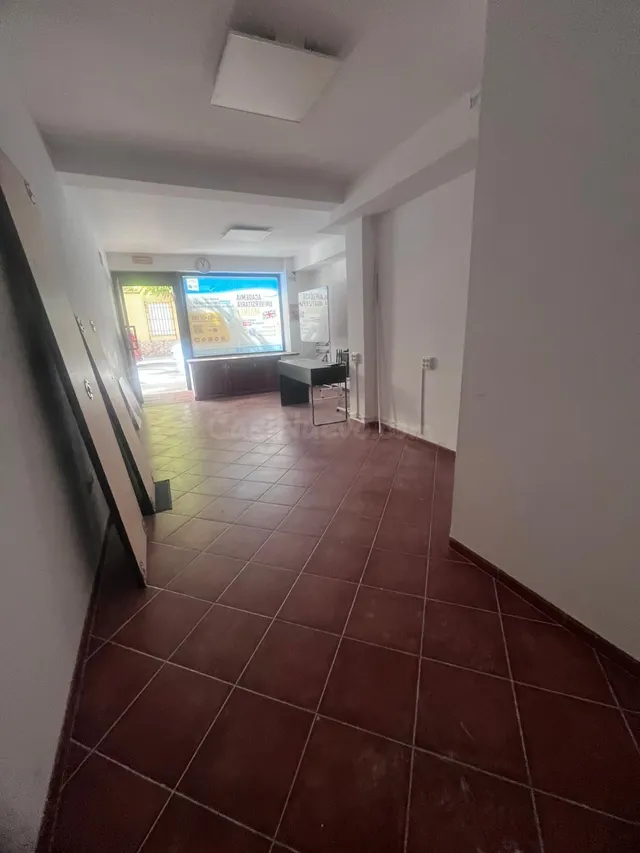 Local comercial en Ciudad Jardin!!! - foto 3