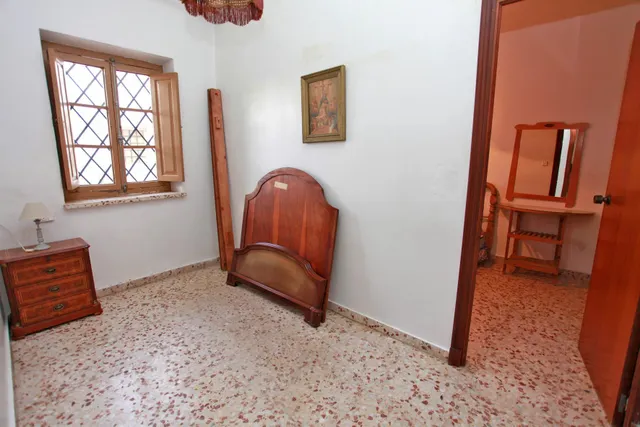 Casa de pueblo 4 habitaciones, planta baja con patio, garaje y gran potencial en La Palma — 19