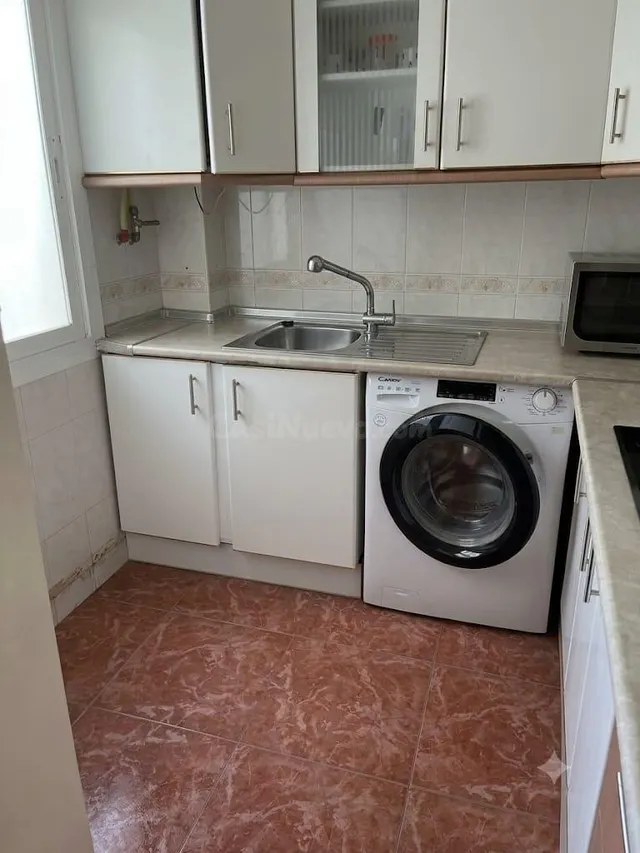 Amplio piso de 2 dormitorios - foto 3
