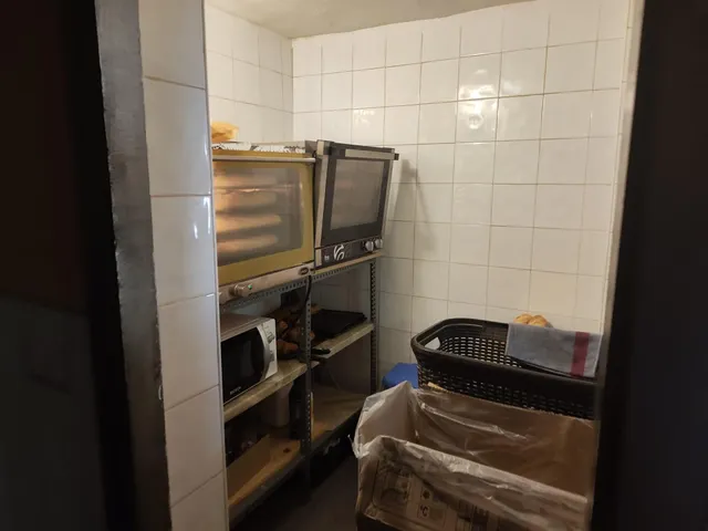 EN VENTA LOCAL COMERCIAL PROPIEDAD + NEGOCIO 24H — 16