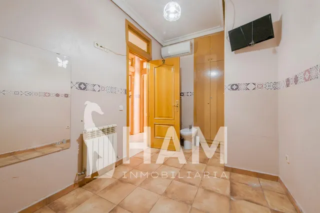Piso 6 habitaciones 151m² en venta - San Nicasio — 20