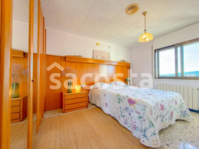 Piso con vistas al mar y a la montaña en Els Pavos, Blanes — 20
