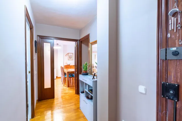 Pis de 4 habitacions a frances macià amb molta llum — 9