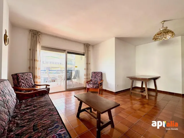 Luminoso Piso de 3 habitaciones en Salou!!