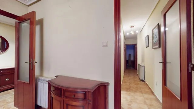 Piso de tres dormitorios de nueva construcción y con garaje — 27