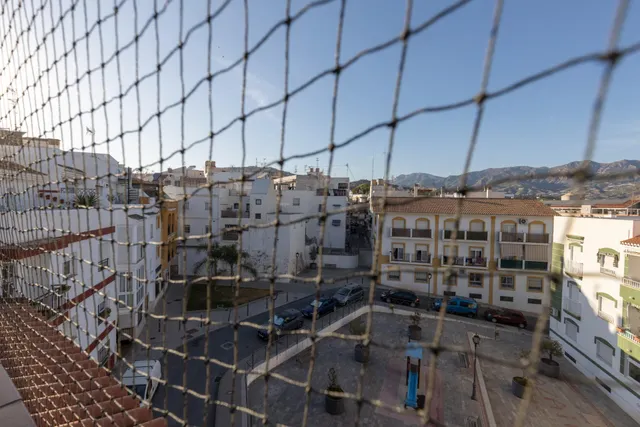 ÁTICO DE 140 M2 CON TERRAZA PRIVADA, GARAJE Y VISTAS DESPEJADAS EN SALOBREÑA — 7