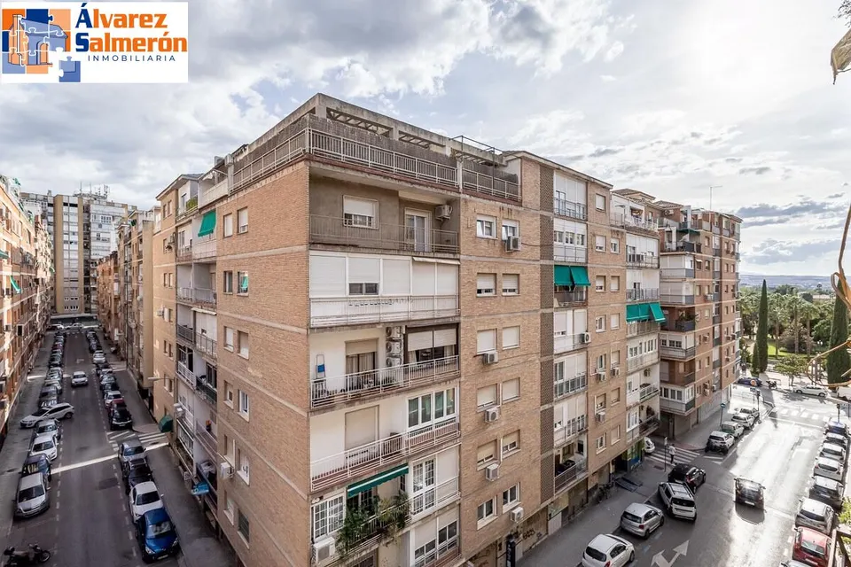 Piso amplio y luminoso en Ronda–Arabial