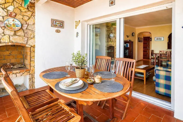 Exclusiva vivienda con vistas panorámicas al mar y al puerto - foto 3