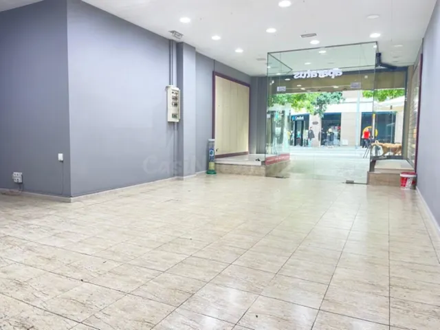 Local comercial en alquiler - foto 2
