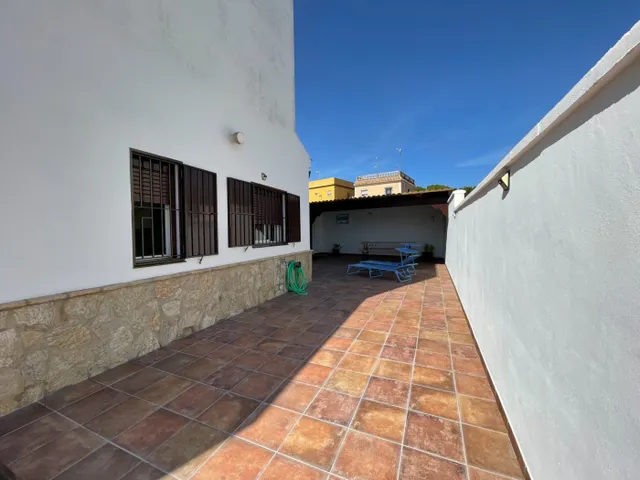 ESPECTACULAR UNIFAMILIAR EN LA AVENIDA AL ANDALUS — 9