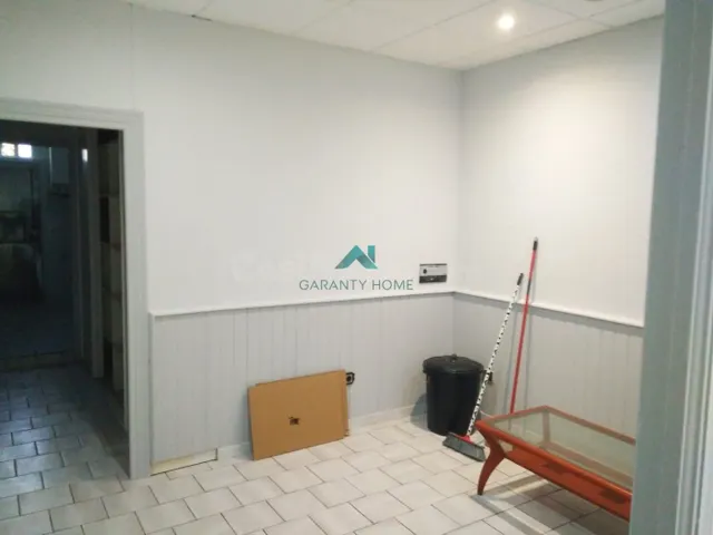 Se alquila local comercial en Colindres - foto 3
