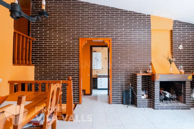 Casa con gran jardín en la naturaleza — 2