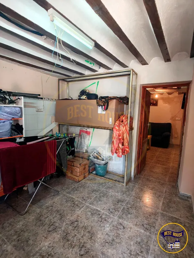 AMPLIA CASA DE 6 habitaciones EN MOHORTE — 8