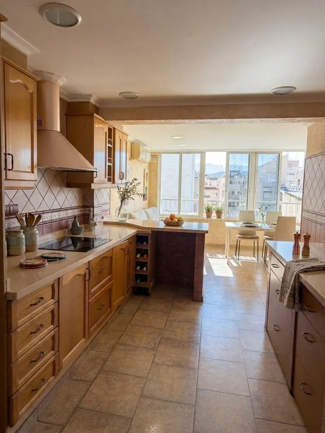Exclusiva vivienda de 160 m2 con suelo radiante, ascensor y  - foto 3