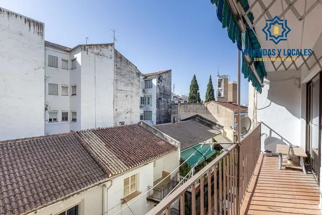 PISO JUNTO AVENIDA DE ANDALUCIA — 2