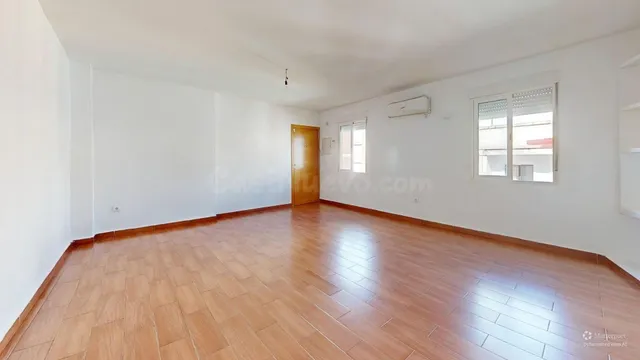 VIVIENDA REFORMADA, SITUADA EN CIUDAD JARDIN DE TRES habitaciones CONVERTIDOS EN DOS. IDEAL PARA INVERSORES!!! — 5