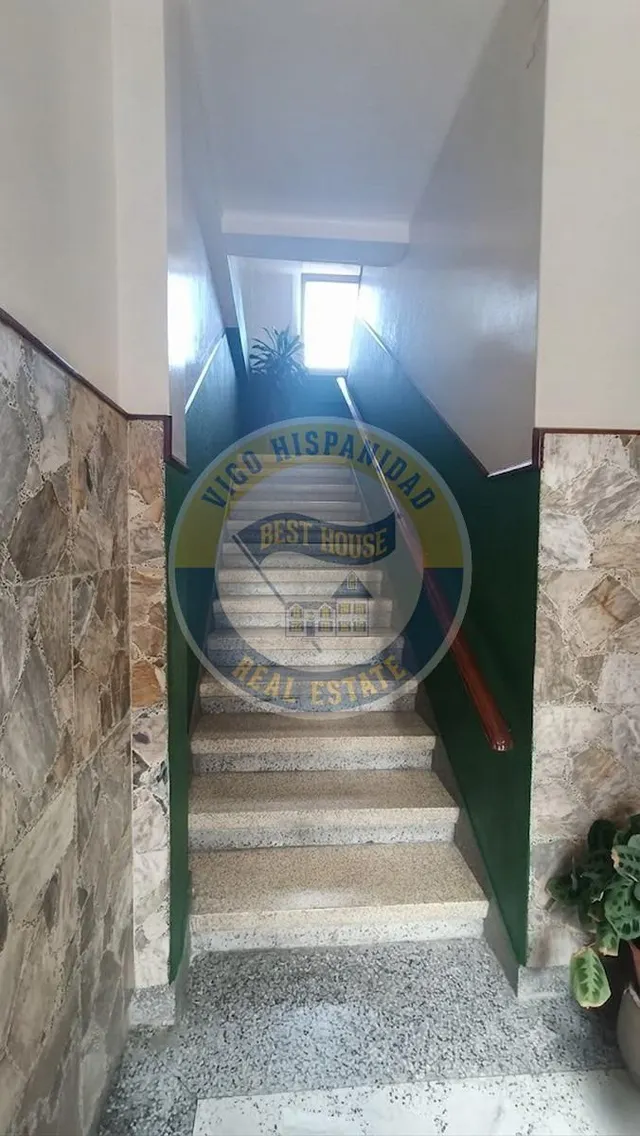 CASA INDEPENDIENTE PROXIMA A CASTRELOS — 22
