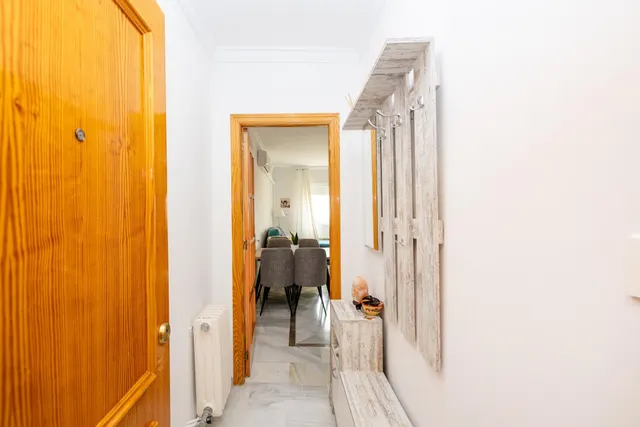 Piso 2 dormitorios, garaje y ascensor a la entrada de la Zubia, junto Ayuntamiento.  Perfecto estado — 20