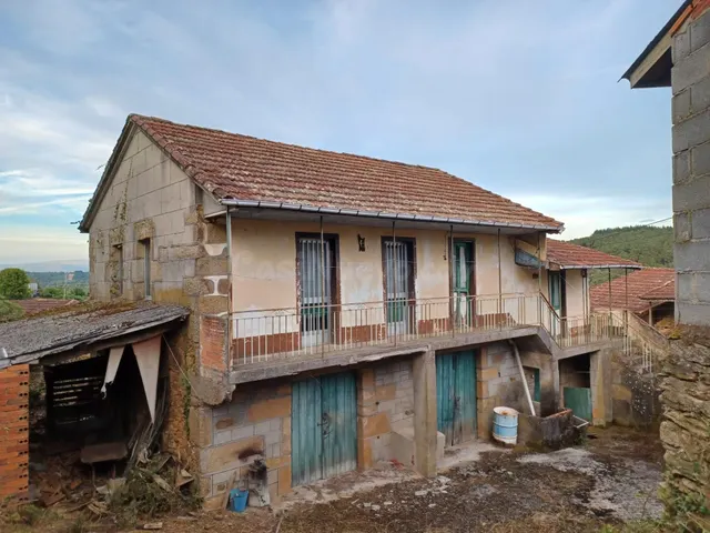 OPORTUNIDAD!!! SE VENDE CASA CON  TERRENO EN PARDERRUBIAS