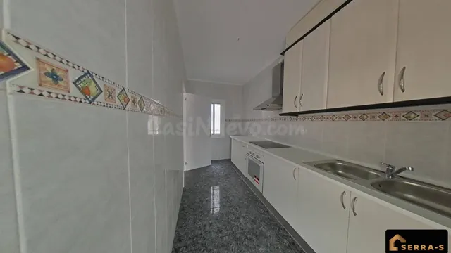 ¡IDEAL INVERSORES! Piso con alta rentabilidad garantizada en - foto 2