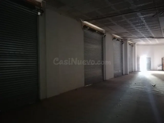Se alquila local comercial 500 m2 — 5