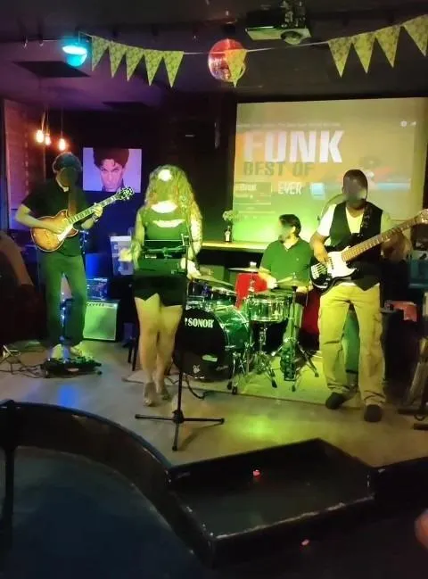 Traspaso de pub en funcionamiento en Valencia – funkadelia — 4