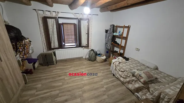 CASA CON PATIO AMPLIO A LA VENTA — 11