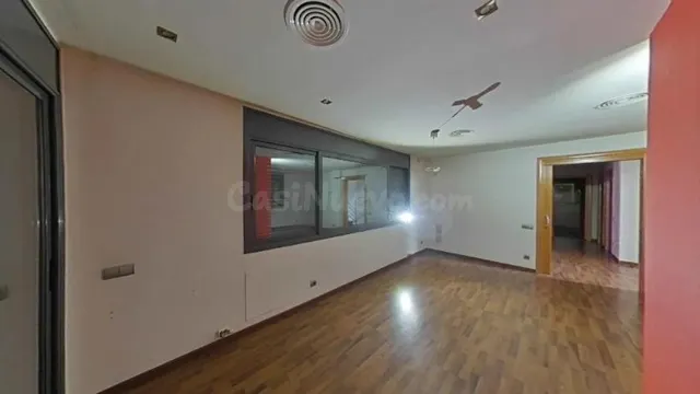 Gran casa con garaje y piscina - foto 4