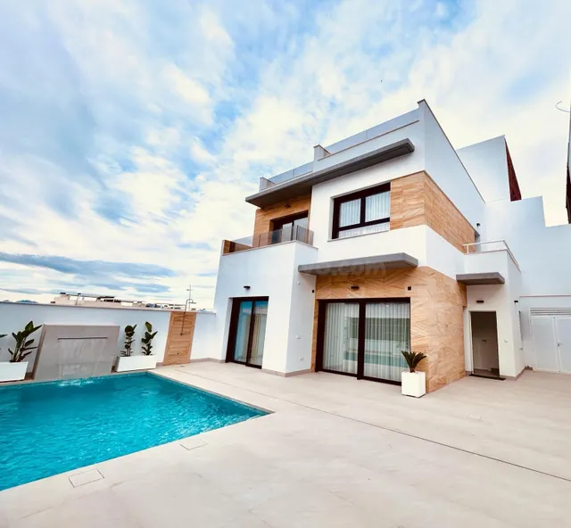 FANTASTICA VILLA INDEPENDIENTE DE OBRA NUEVA EN BENIJOFAR, A