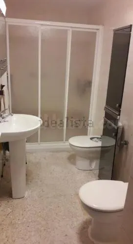 *SE ALQUILA PISO EN CALLE DORADA 1, IDEAL PARA ESTUDIANTES C - foto 4