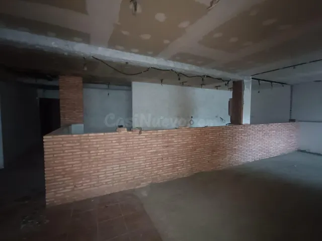 Venta de local comercial en la calle Simón Bolívar en Pontev - foto 2