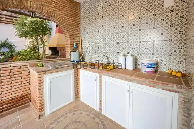 Chalet adosado en venta en Calle Bolivia — 15