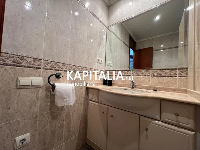 Estupenda casa a la venta en Ontinyent , zona San Antonio en Exclusiva . — 12